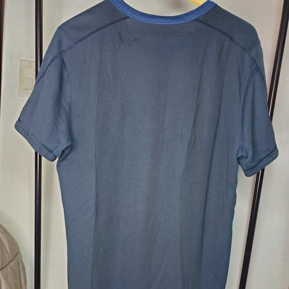Reversible lululemon tee